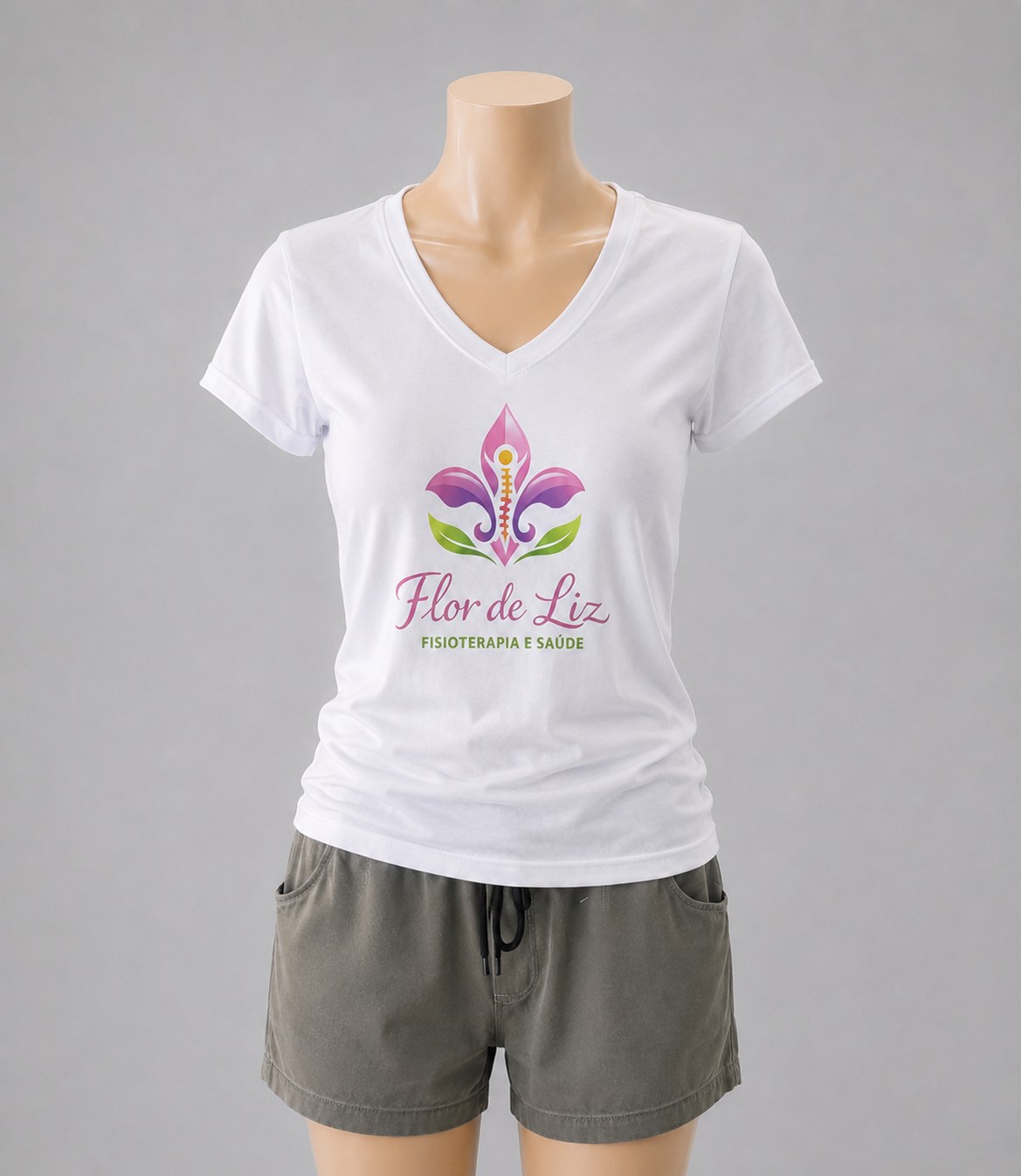 Baby look branca com gola V